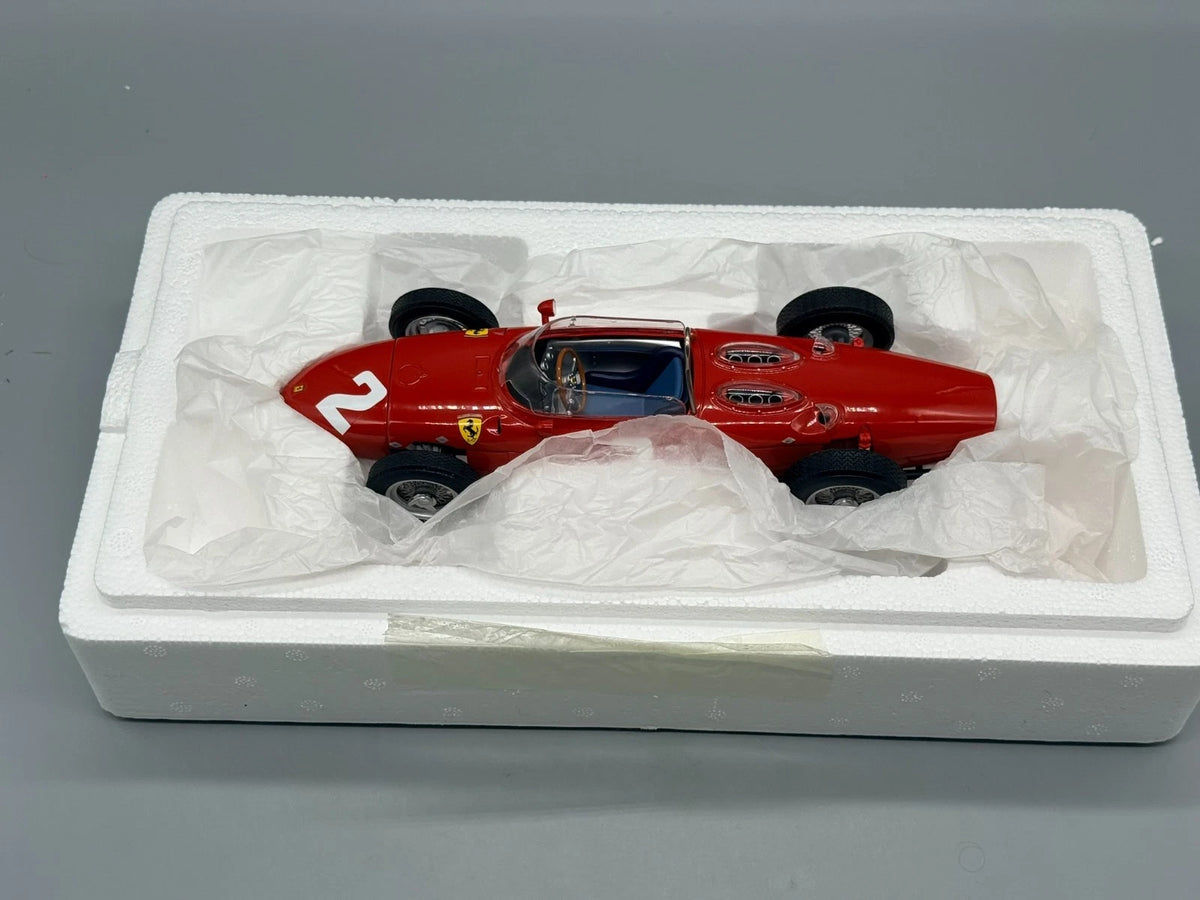 Modellautos 1:18 CMR 166 Ferrari Dino 156 Sharknose Weltmeister 1961 #2 Hill OVP