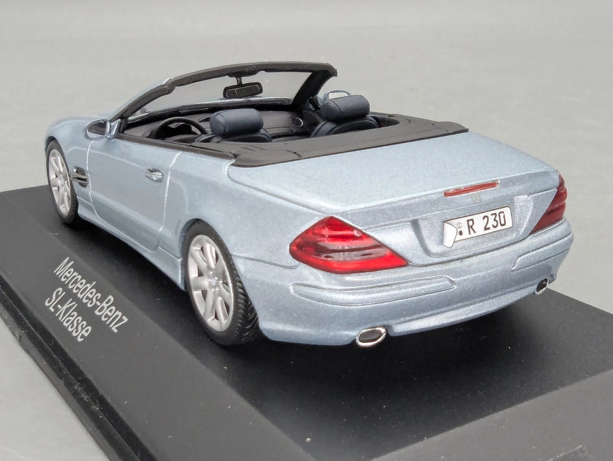 Modellautos 1:43 Minichamps Mercedes Benz SL Klasse Silberblau Met. Dealer OVP