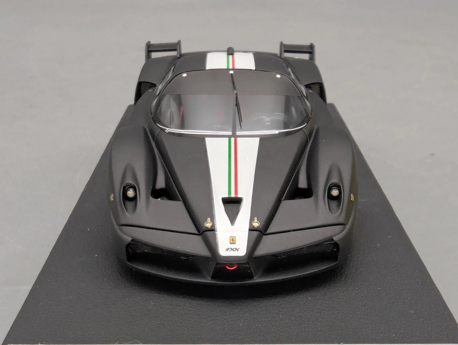Modellautos 1:43 BBR Ferrari FXX  2006 Black Matt Ltd 19/20 mit Vitrine und OVP
