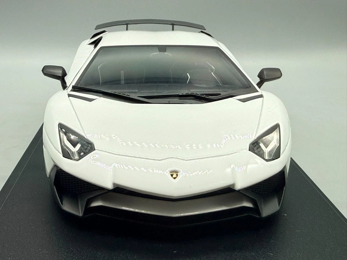 Modellautos 1:18 Kyosho Lamborghini Aventador LP 750-4 Superveloce mit OVP