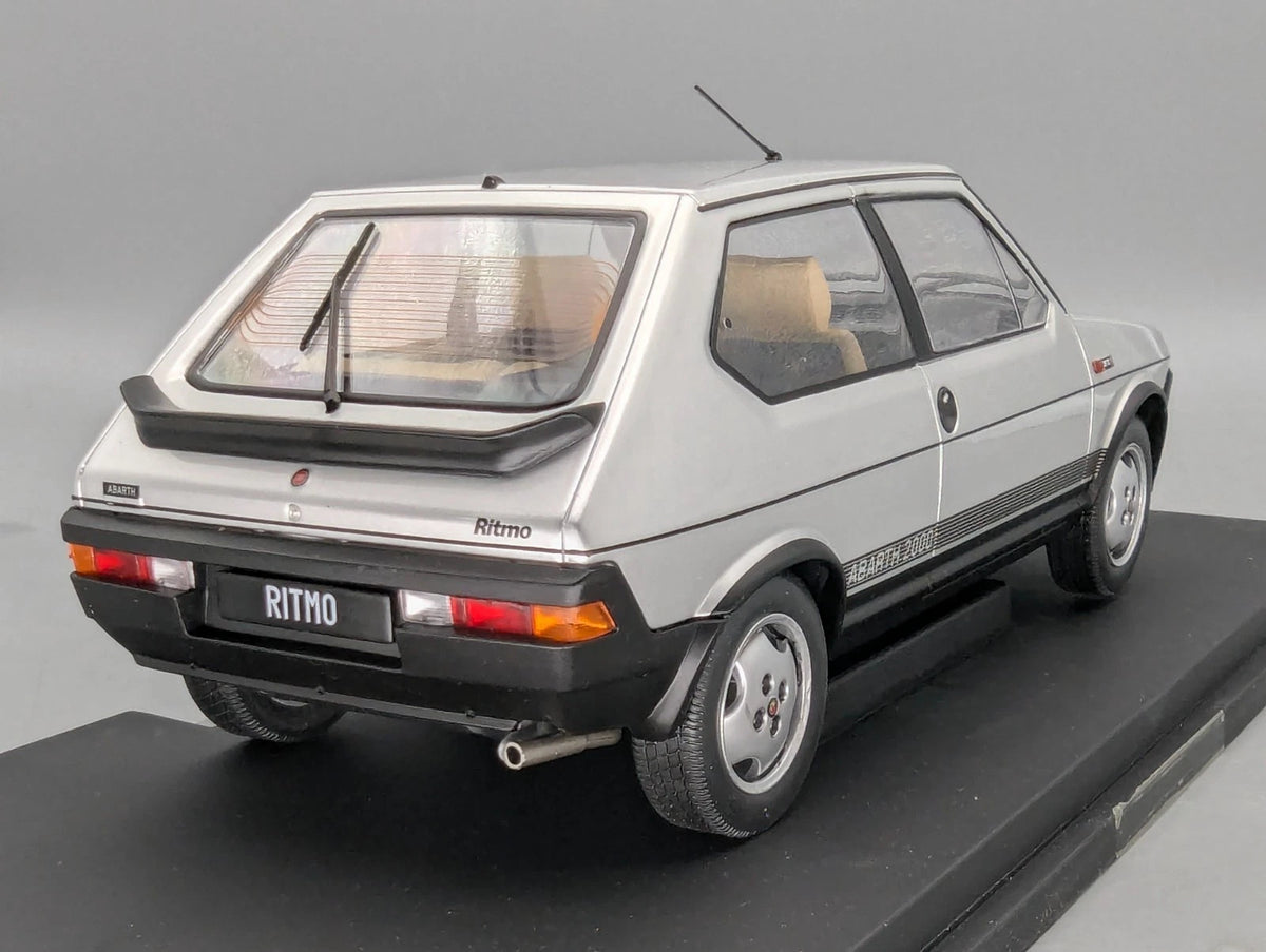 Modellautos 1:18 MCG Modelcar Group Fiat Ritmo TC 125 Abarth 2000 Silber mit OVP