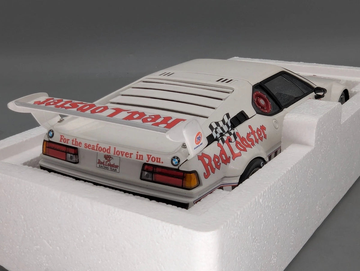 Modellautos 1:18 Minichamps BMW M1 Red Lobster WINNER Riverside 1981 #25 mit OVP
