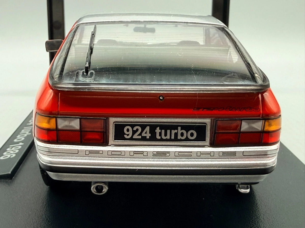 Modellautos 1:18 KK-Scale Porsche 924 Turbo 1986 Silber Rot mit OVP