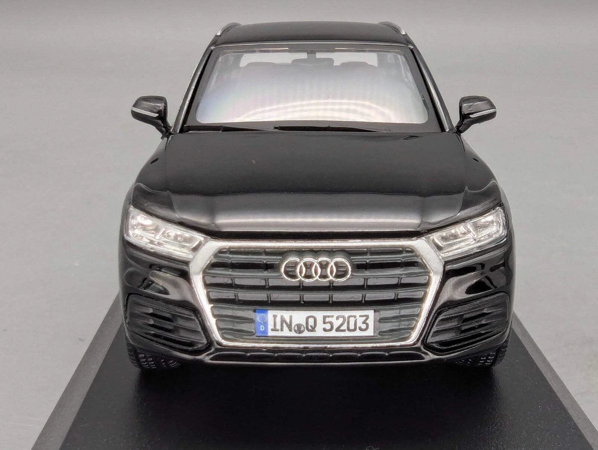 Modellautos 1:43 iScale Audi Q5 Mythosschwarz Schwarz Myth Black mit Dealer OVP