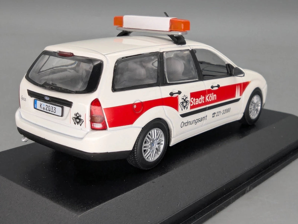 Modellautos 1:43 Minichamps Ford Focus Turnier 1999 Ordnungsamt Stadt Köln OVP